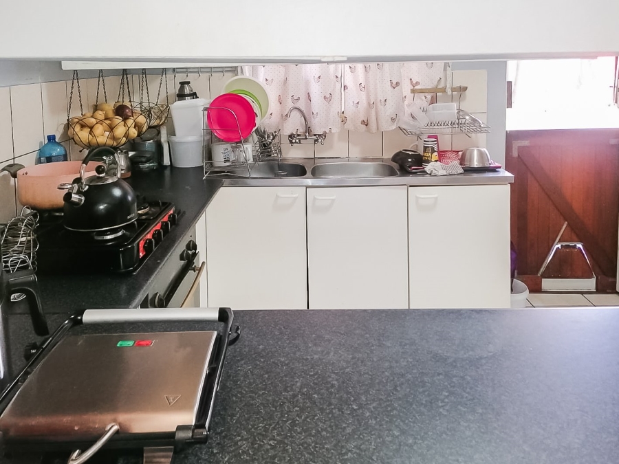 3 Bedroom Property for Sale in Peerless Park North Western Cape